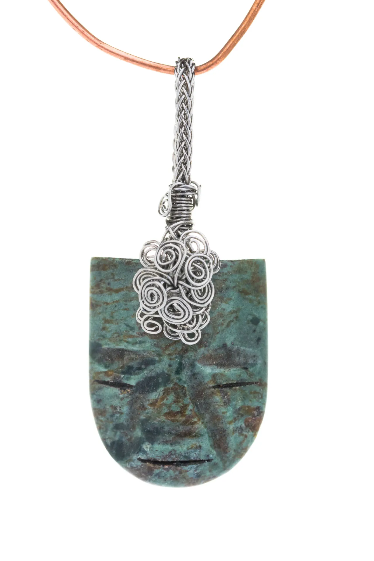 Pulso Verde — Mascarita de jade ecuatoriano
